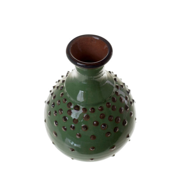 ваза зеленая с шипами на тулове. каплевидная